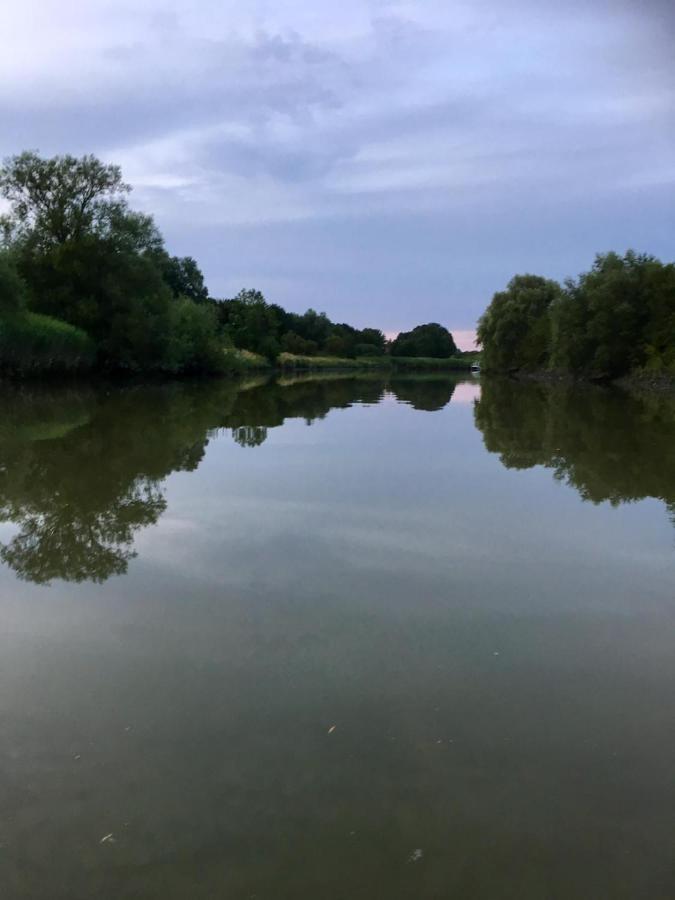 Wohnen Im Alten Land Grünendeich Esterno foto